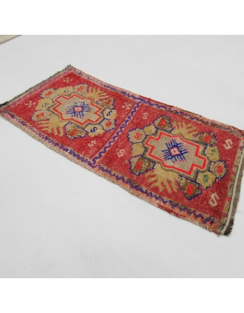 Vintage Mini Decorative Rug - 1`10" x 3`9"