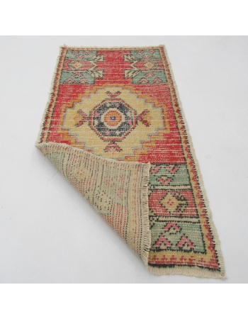 Decorative Vintage Mini Rug - 1`8" x 3`5"