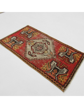 Turkish Decorative Mini Rug - 1`6" x 2`10"