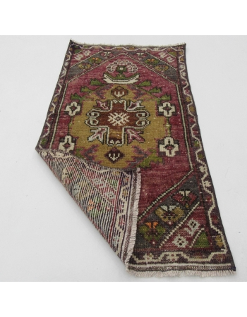 Decorative Mini Vintage Rug - 1`7" x 2`11"