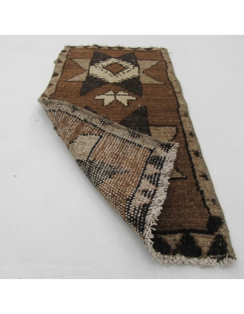 Mini Brown Vintage Wool Rug - 1`3" x 2`7"