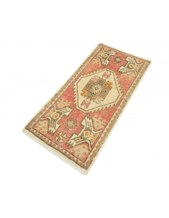 Vintage Turkish Mini Turkish Rug - 1`7" x 3`1"