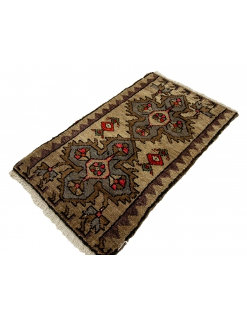 Vintage Turkish Mini Rug - 1`7" x 2`7"