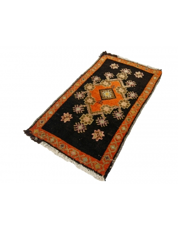 Decorative Mini Turkish Kars Rug - 1`5" x 2`4"