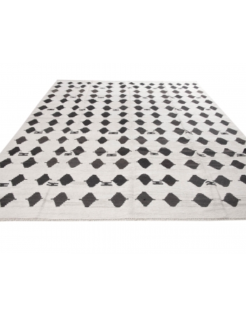 Black & White Large Hemp Kilim Rug  - 8`10