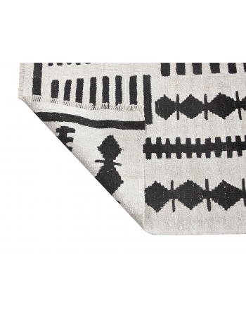 Black & White Unique Hemp Kilim Rug - 9`2