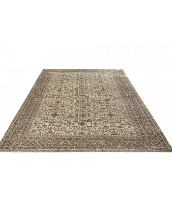 Neutral Vintage Turkish Kaisari Rug - 6`8